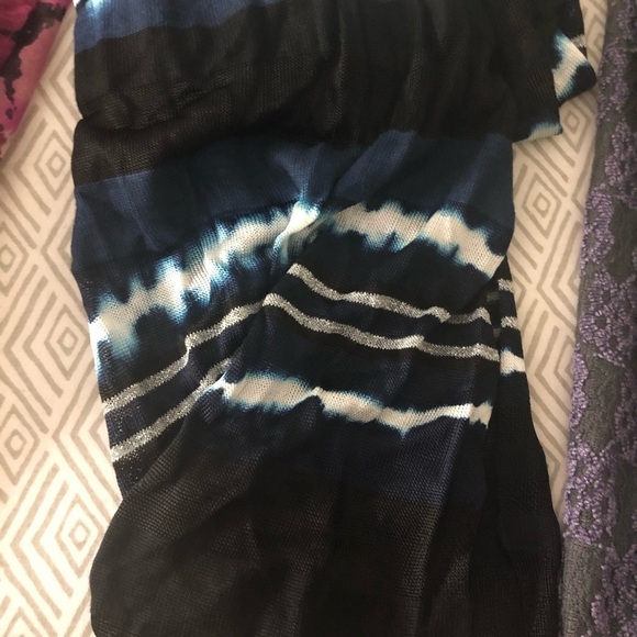 🐩 🌹Set of 5 scarfs - Picture 4 of 8